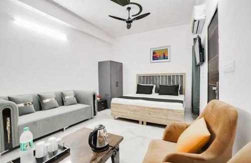 Rohini Hotel | Hotel O Rohini Sector 21 Shelter Inn