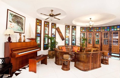 Kampung Kepala Gajah Casa | OYO 90855 Vince Villa