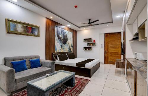 Noida Hotel | HOTEL O ZOOM LUXURY STAY