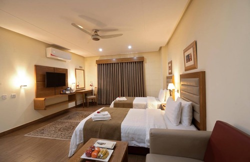 Multan Hotel | Hotel One Tariq Road Multan