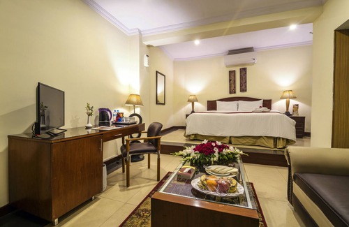 Mall Road Hotel | Hotel One The Mall Lahore