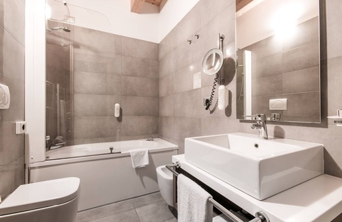 Dossobuono Hotel | Hotel Opera'