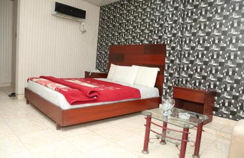 Multan Hotel | Hotel Pace Inn
