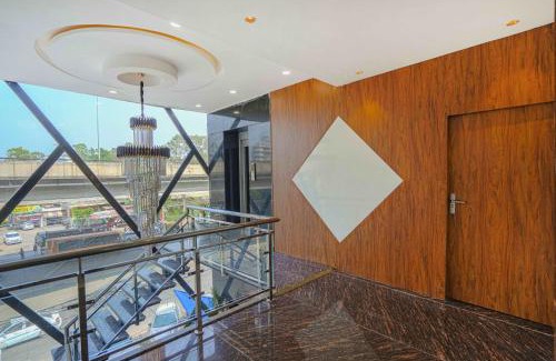Zirakpur Hotel | Hotel Paris Chandigarh Zirakpur