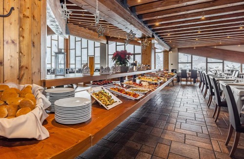 Passo del Tonale Hotel | Hotel Piandineve