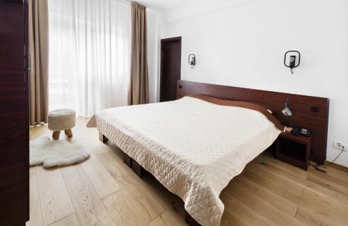 Sinaia Casa | Hotel Piatra Soimului