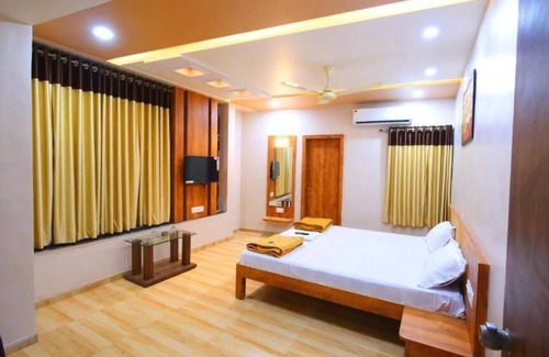 Veraval Hotel | Hotel Platinum