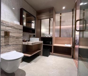 Hampankatta Hotel | Hotel Poonja International