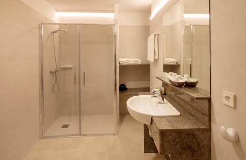 Old Town Hotel | Hotel Real Colegiata San Isidoro