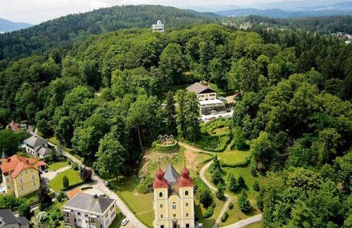 Klagenfurt am Woerthersee Hotel | Hotel Restaurant Schweizerhaus