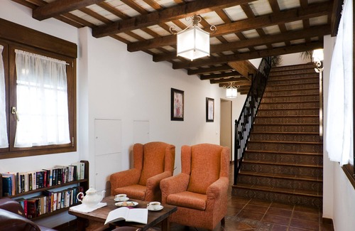 Conil de la Frontera City Center Hotel | Hotel Restaurante Blanco y Verde