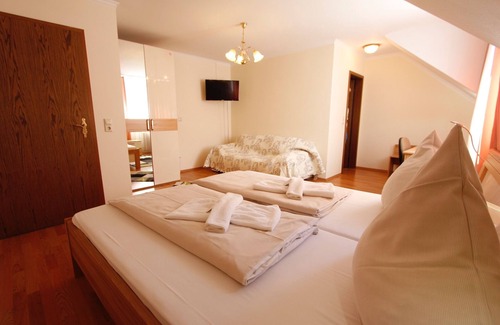 Urbar Hotel | Hotel Restaurant Adria - Stuben
