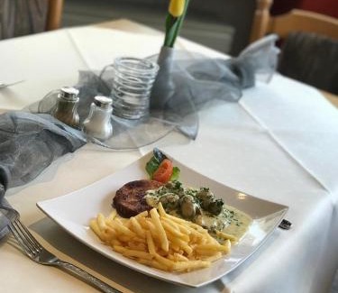 Zeltingen-Rachtig Hotel | Hotel-Restaurant Ehses