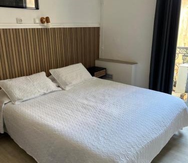 Port-Vendres Hotel | Hotel Restaurant Les Paquebots