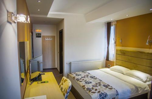 Vranje Cama Y Desayuno | Hotel & Restaurant Ponte Bianco