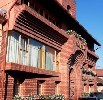 Odorheiu Secuiesc Hotel | Hotel - Restaurant Gonduzo