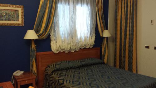 Margherita di Savoia Hotel | Hotel Ristorante Rinelli