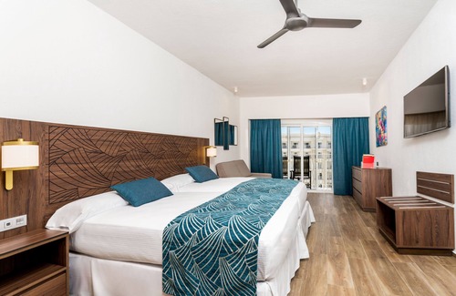 Flamingos Complejo | Hotel Riu Vallarta - All Inclusive
