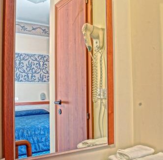 San Giuliano a Mare Hotel | Hotel River fronte mare con piscina