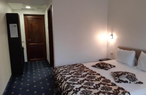 Barlad Hotel | Hotel Ro&Mario Barlad