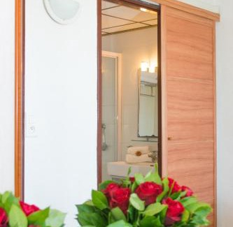 Propriano Hotel | Hotel Roc E Mare