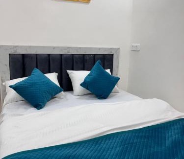 Agra Casa | Hotel Rohit ,Agra cantt Railway station