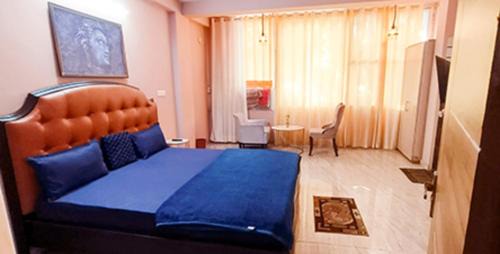 South West Cama Y Desayuno | Hotel Rose In Dwarka 8 Sec