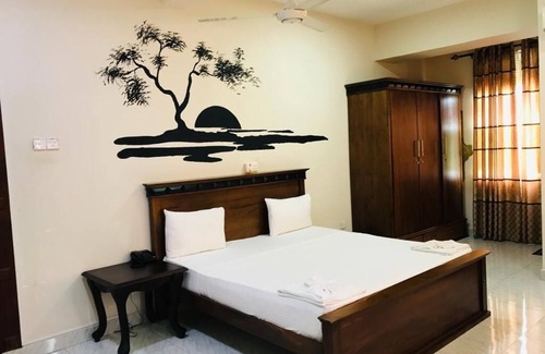 Gonawala Hotel | Hotel Royal Grand Paradise