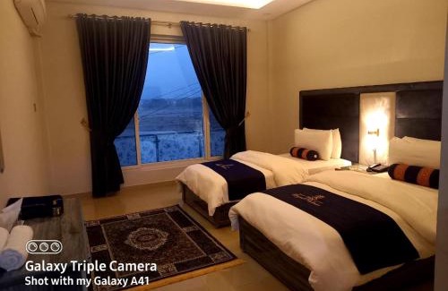 Saidu Sharif Cama Y Desayuno | Hotel Royal Lodge Swat by Khan Familia Travels