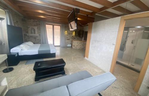 Malpica de Bergantinos Hotel | Hotel Rural Finca Aldeola