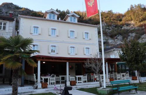 Rijeka Crnojevica Complejo | Hotel S Family Jovicevic