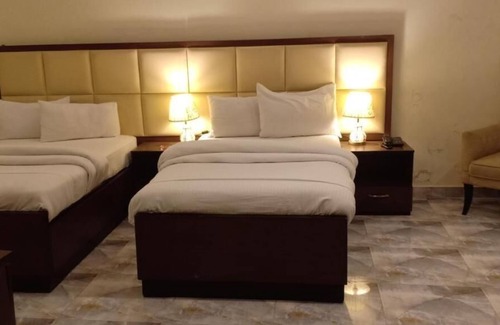 Multan Hotel | Hotel S. R. Lounge