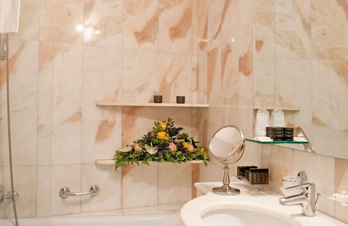 Borgo Roma Hotel | Hotel San Pietro