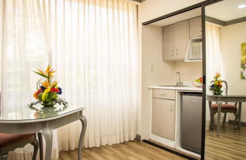 Zona 10 Hotel | Hotel Santander Plaza