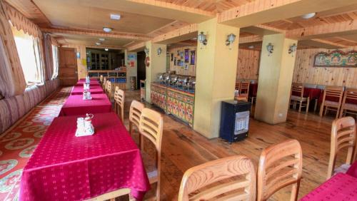 Namche Bazaar Hotel | Hotel Sherpaland