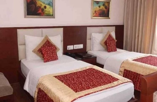 Dwarka Hotel | HOTEL SHHAURYA