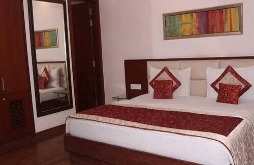 Dwarka Hotel | HOTEL SHHAURYA