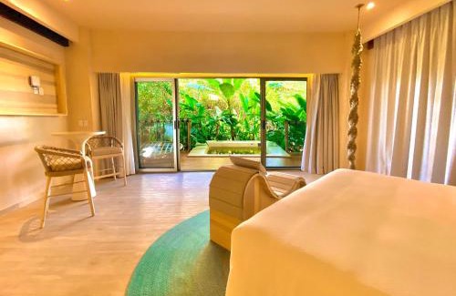 Zona Hotelera Hotel | Hotel Shibari - Restaurant & Cenote Club