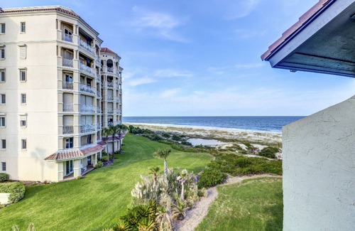 American Beach Apartamento | Hotel Side Condo at Amelia Island Plantation with Balcony, WiFi & Shared Pool