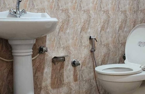 Dharamshala Hotel | Hotel Sky pie