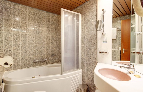 Kurpark Hotel | Hotel Spahr