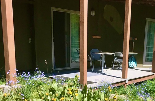 West Meadows Cabina | Hotel style bedroom with queen bed & private bath, cozy!
