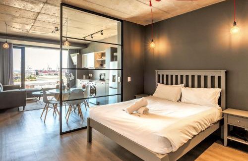 Cape Town City Centre Apartamento | Hotel Style Living in Woodstock with Pool Gym
