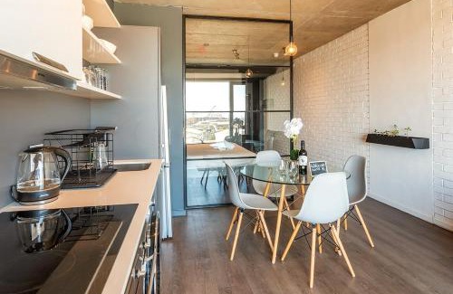 Cape Town City Centre Apartamento | Hotel Style Living in Woodstock with Pool Gym