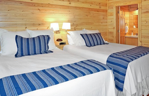 Wimberley Hotel | Hotel Style Suite with Two Queen Beds - Minutes from Downtown!