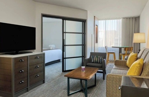 Civic Core Hotel | Hotel Suite with WiFi in beautiful San Diego