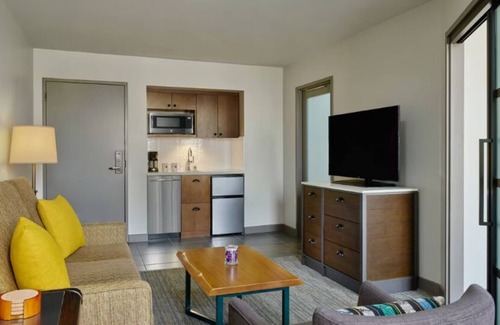 Civic Core Hotel | Hotel Suite with WiFi in beautiful San Diego