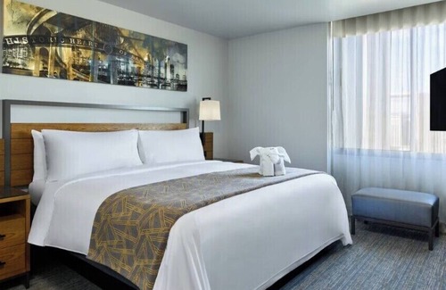 Civic Core Hotel | Hotel Suite with WiFi in beautiful San Diego