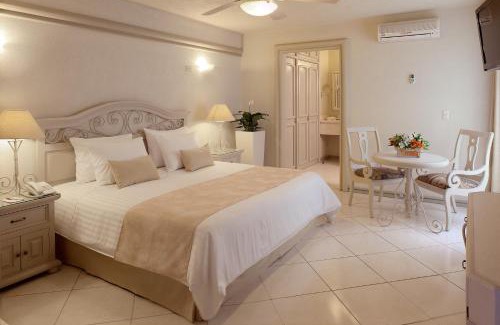 Zapopan Hotel | Hotel & Suites Quinta Magna