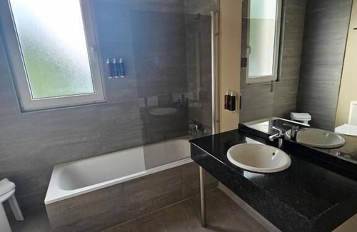 Eskoriatza Hotel | Hotel Sukha